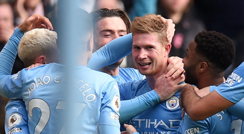 Phong độ hiện tại của hai đội Man Utd vs Man City